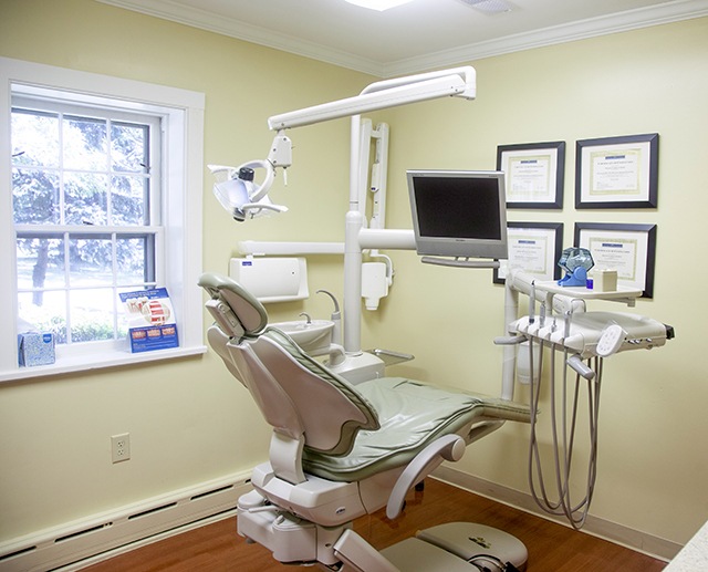 Dental treatment room